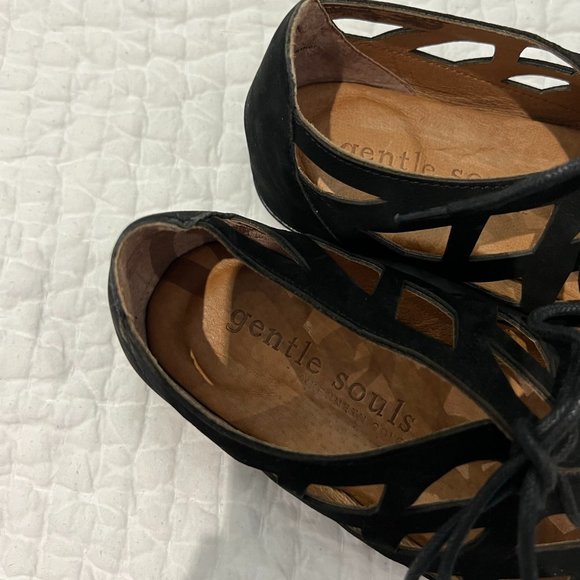 KENNETH COLE x Gentle Souls Black Lace-Up Sandals - Size 7 - NEW! - Picture 3 of 9